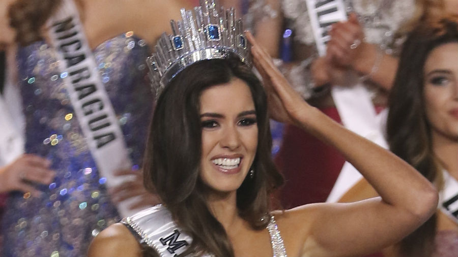 miss-colombia-paulina-vega-universe-pageant-2015-gi